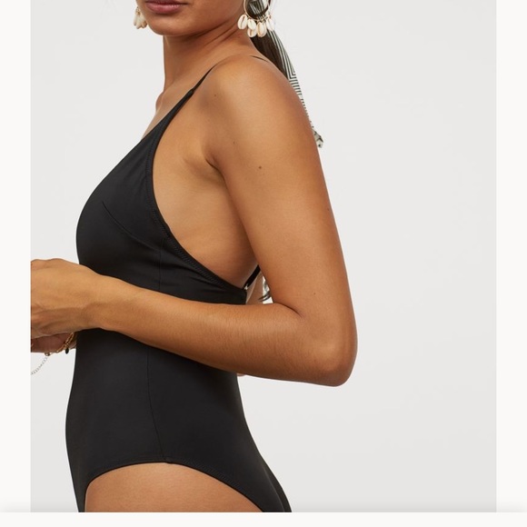 h and m one piece swimsuit